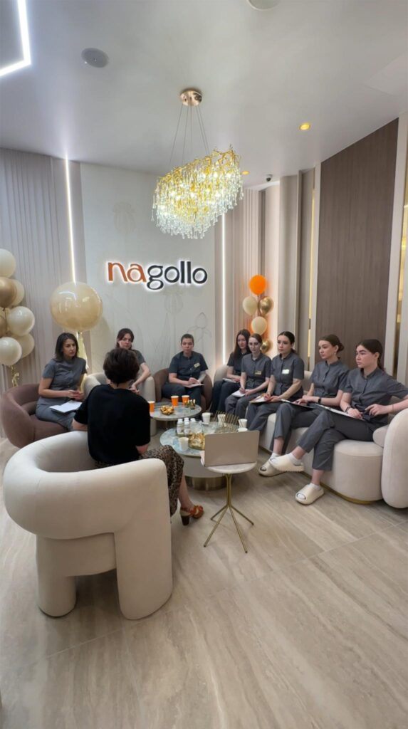 Отдельное внимание уделяется профессиональному росту команды: в клиниках прошло обучение специалистов по разбору сложных клинических случаев под руководством врачей, команда Уфимского филиала принимала активное участие в обучении.